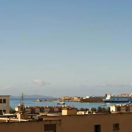 Studio A Ajaccio Avec Balcon Et Wifi Apartment